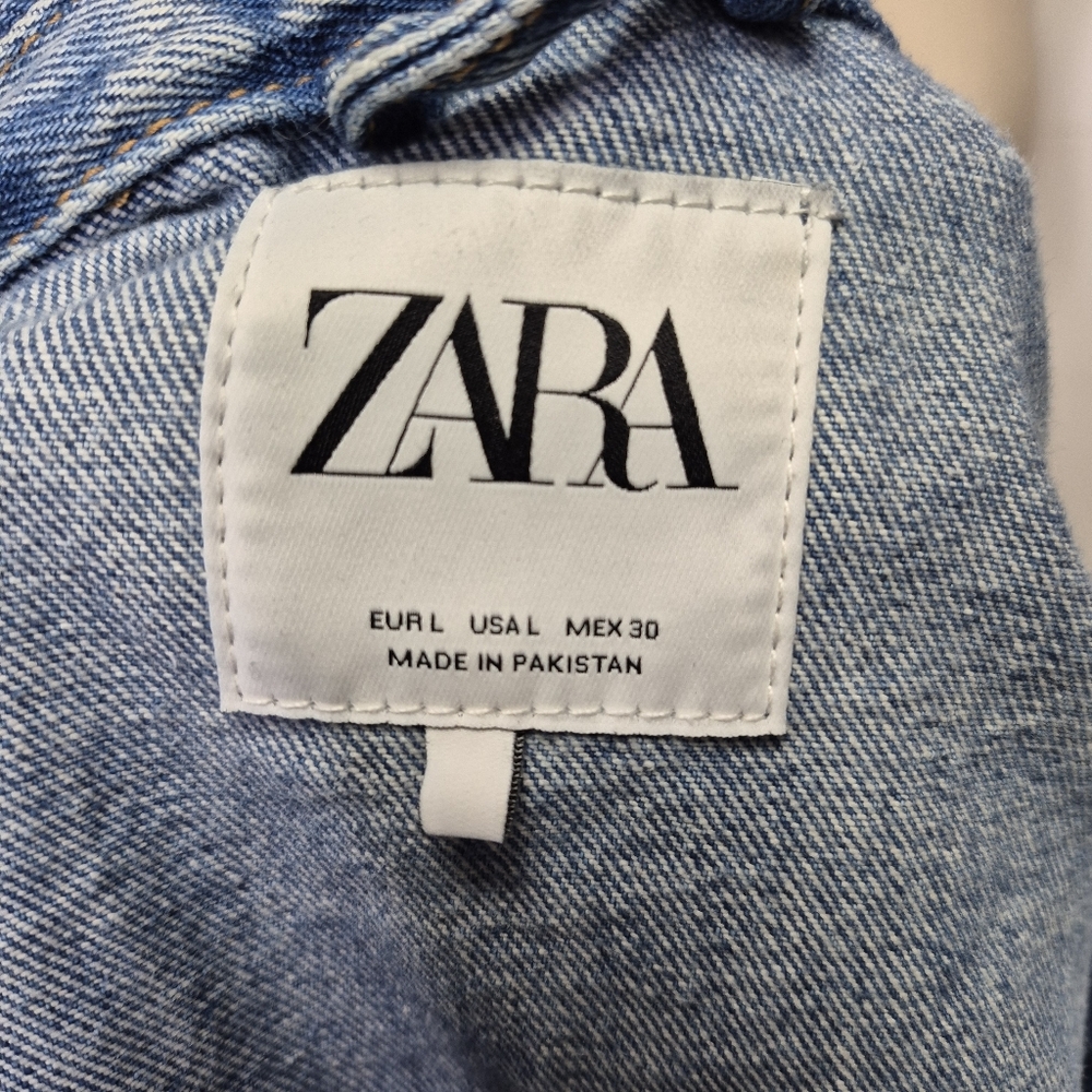 ***SOLD***Upcycled Zara Patchwork Cropped Raw Hem Jean Jacket Size L - Picture 10 of 10